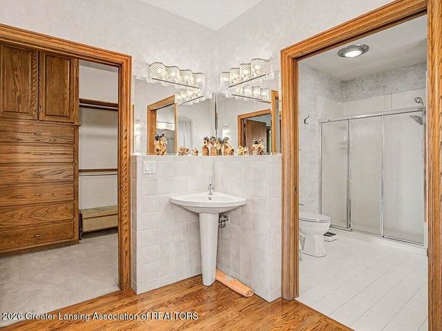 3555 N Cochran Road, Charlotte, MI 48813