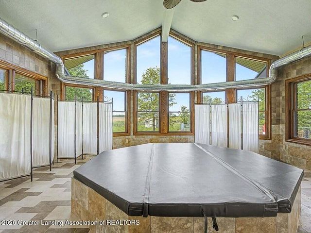3555 N Cochran Road, Charlotte, MI 48813