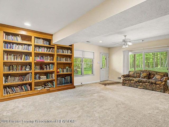 3555 N Cochran Road, Charlotte, MI 48813