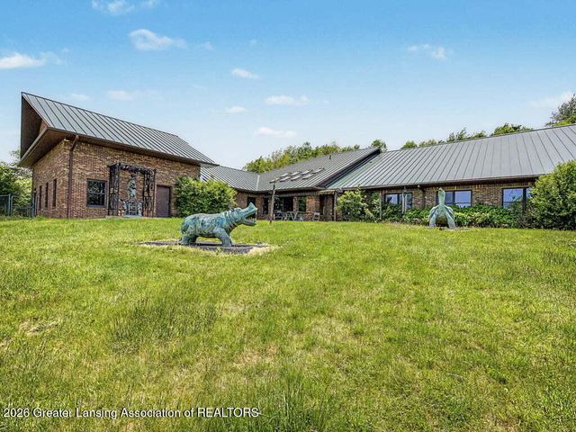 3555 N Cochran Road, Charlotte, MI 48813