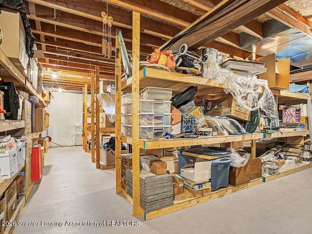 3555 N Cochran Road, Charlotte, MI 48813