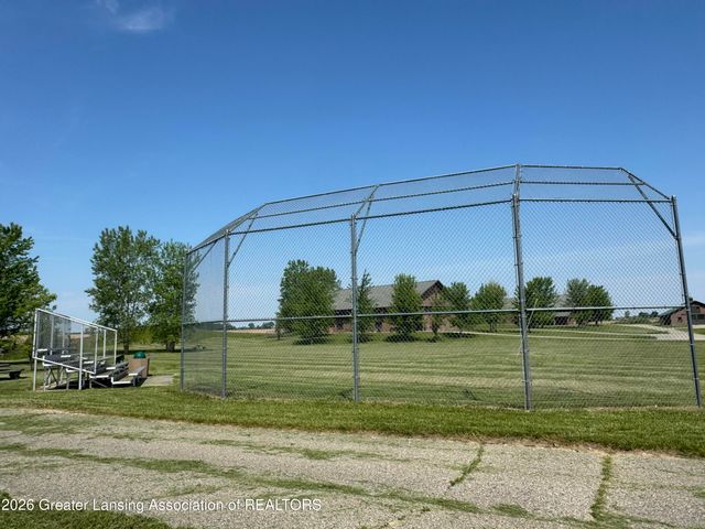 3555 N Cochran Road, Charlotte, MI 48813