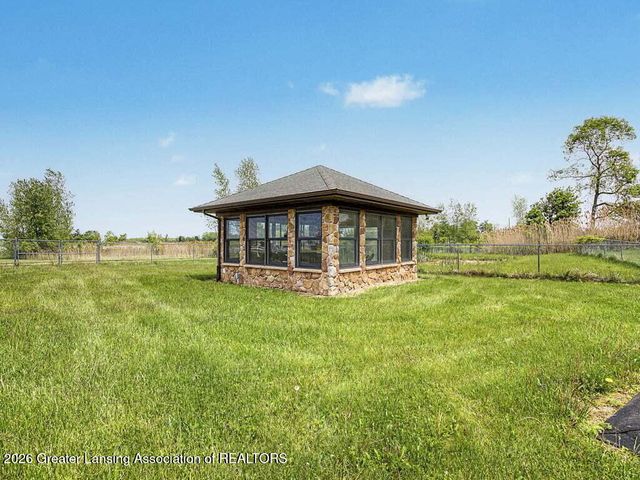 3555 N Cochran Road, Charlotte, MI 48813