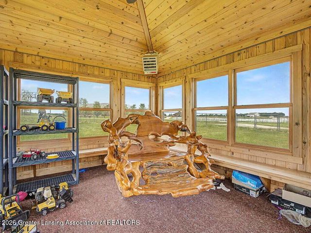 3555 N Cochran Road, Charlotte, MI 48813