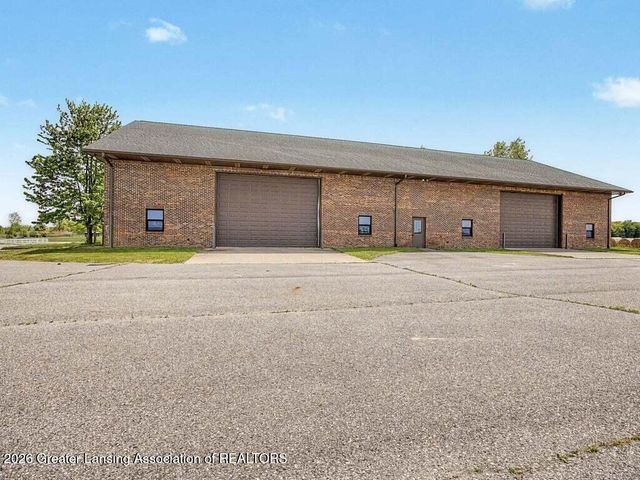 3555 N Cochran Road, Charlotte, MI 48813