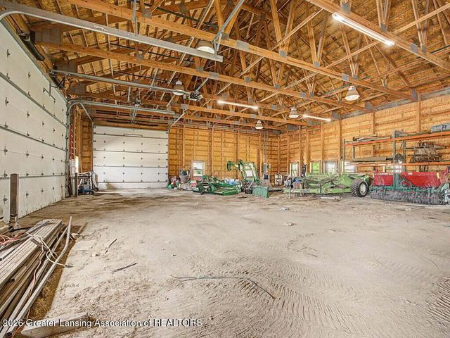 3555 N Cochran Road, Charlotte, MI 48813