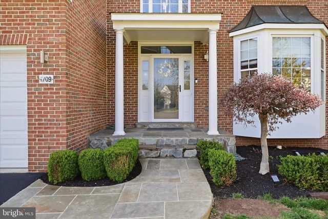 1709 FAIRLEIGH CT NE, Leesburg, VA 20176