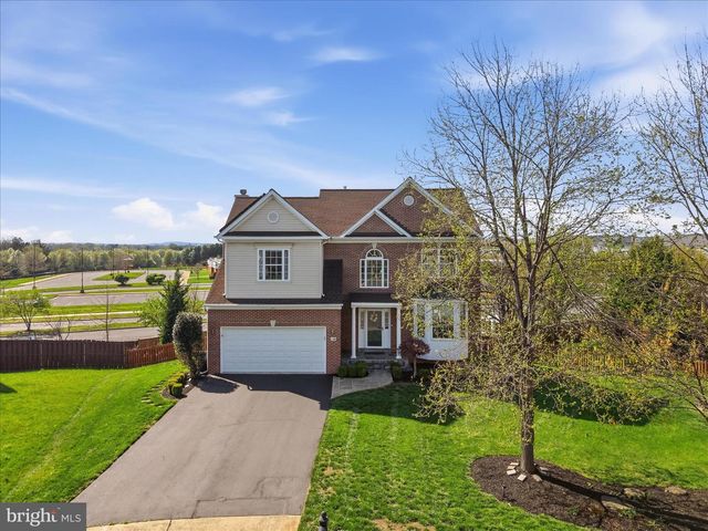 1709 FAIRLEIGH CT NE, Leesburg, VA 20176