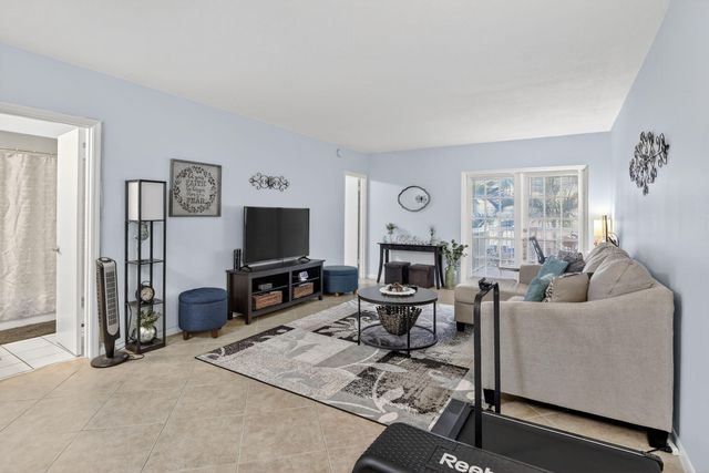 2424 SE 17th Street 208b, Fort Lauderdale, FL 33316