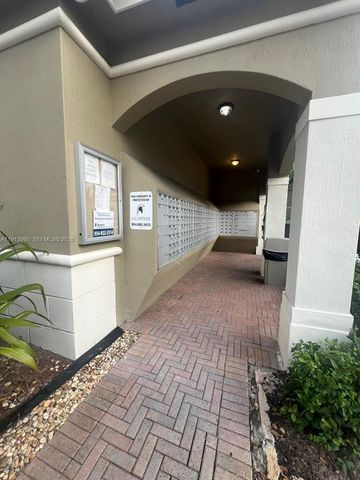 8948 SW 19th Street 909, Miramar, FL 33025