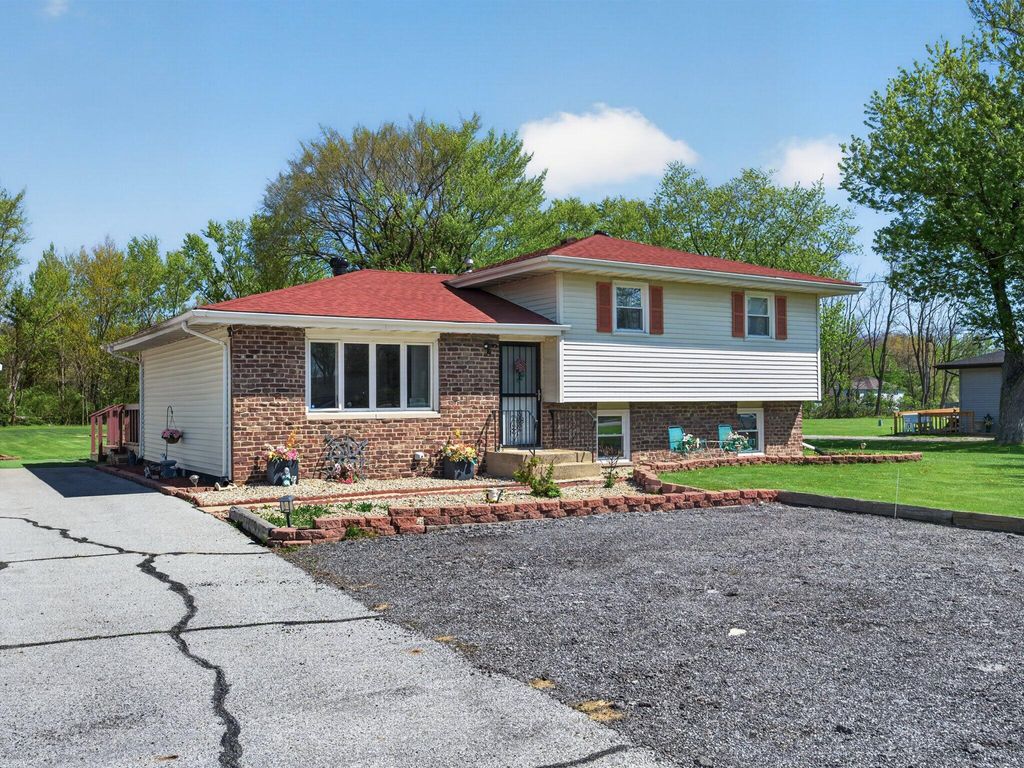 4026 W 61st Avenue, Hobart, IN 46342