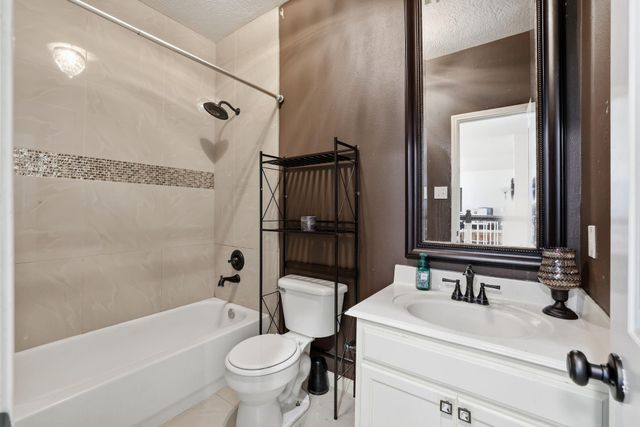 6407 Hillock Lane, Pearland, TX 77584