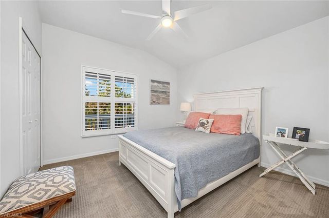 2736 Gulfview DR, Naples, FL 34112