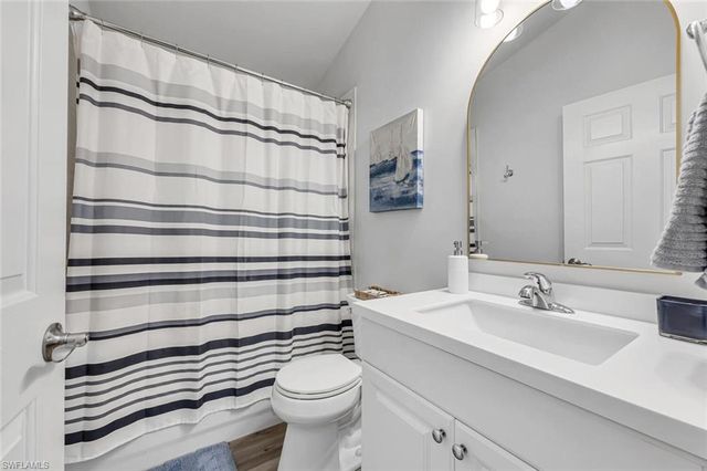 2736 Gulfview DR, Naples, FL 34112