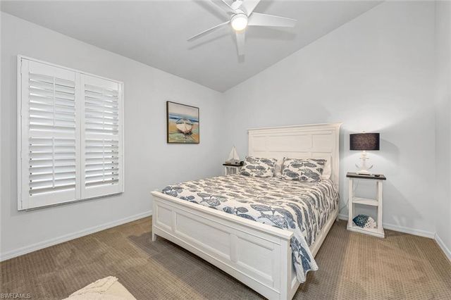 2736 Gulfview DR, Naples, FL 34112