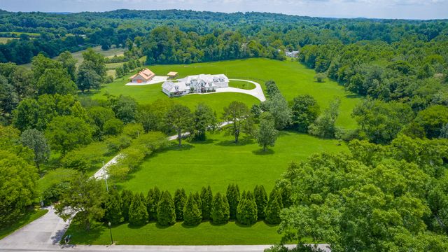 3800 University Drive, Ooltewah, TN 37363