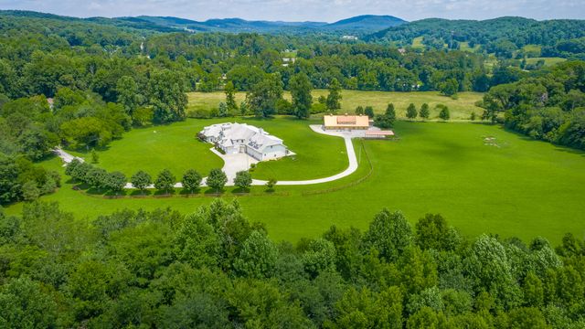 3800 University Drive, Ooltewah, TN 37363