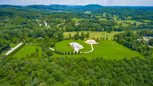 3800 University Drive, Ooltewah, TN 37363