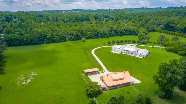 3800 University Drive, Ooltewah, TN 37363