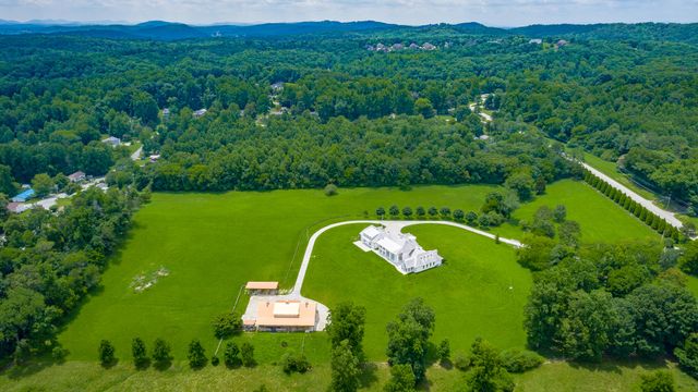 3800 University Drive, Ooltewah, TN 37363