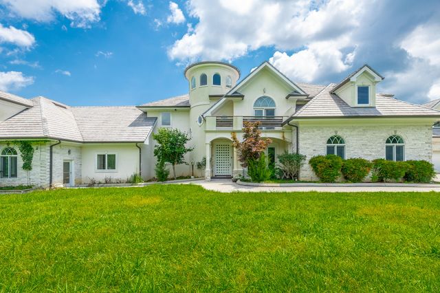 3800 University Drive, Ooltewah, TN 37363
