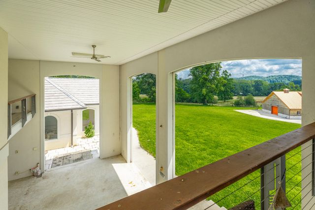 3800 University Drive, Ooltewah, TN 37363
