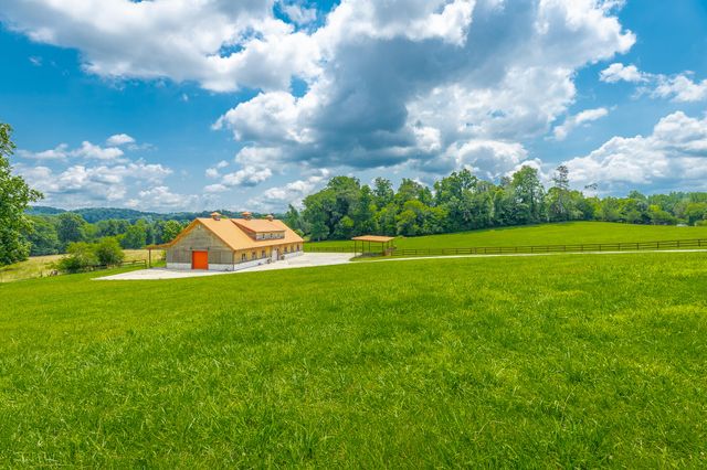 3800 University Drive, Ooltewah, TN 37363