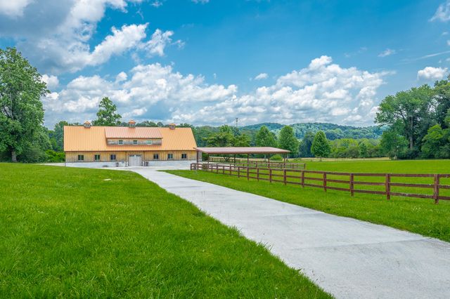 3800 University Drive, Ooltewah, TN 37363