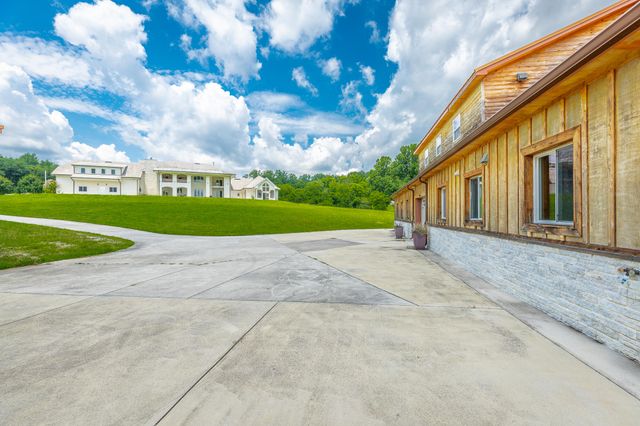 3800 University Drive, Ooltewah, TN 37363