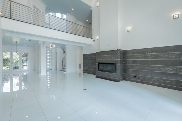 3800 University Drive, Ooltewah, TN 37363