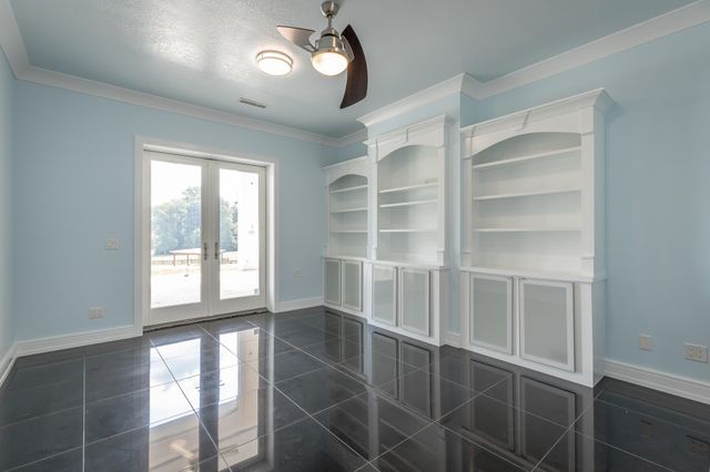3800 University Drive, Ooltewah, TN 37363