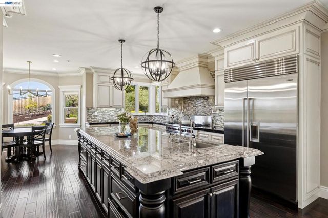 44126 Paseo Padre Pkwy, Fremont, CA 94539