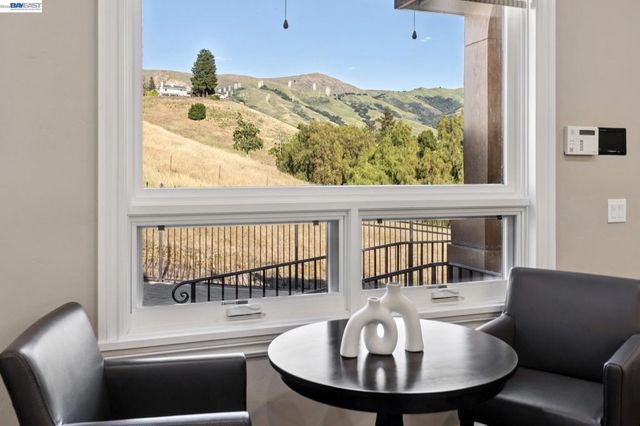 44126 Paseo Padre Pkwy, Fremont, CA 94539