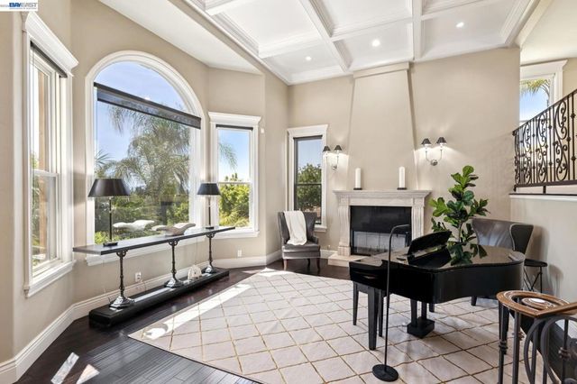 44126 Paseo Padre Pkwy, Fremont, CA 94539