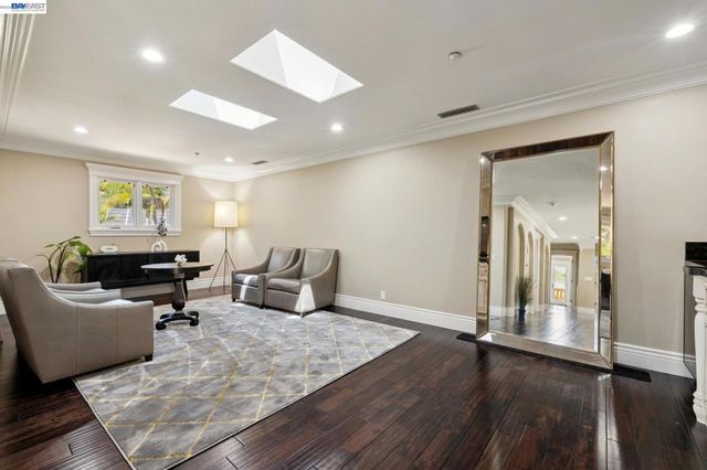 44126 Paseo Padre Pkwy, Fremont, CA 94539