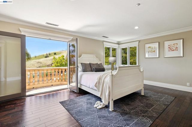 44126 Paseo Padre Pkwy, Fremont, CA 94539