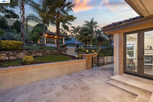 44126 Paseo Padre Pkwy, Fremont, CA 94539