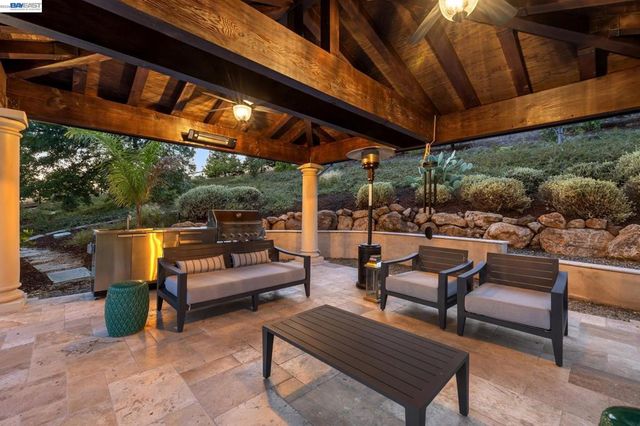 44126 Paseo Padre Pkwy, Fremont, CA 94539
