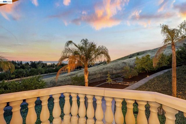 44126 Paseo Padre Pkwy, Fremont, CA 94539