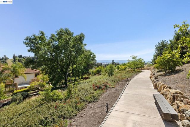 44126 Paseo Padre Pkwy, Fremont, CA 94539