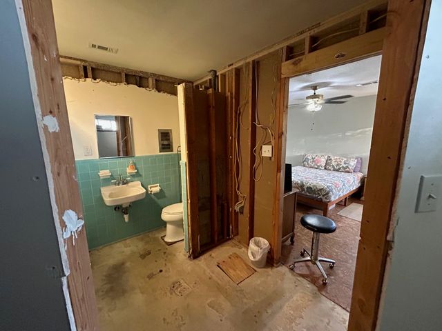 459 FM 968, Marshall, TX 75672