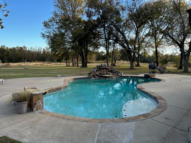 459 FM 968, Marshall, TX 75672