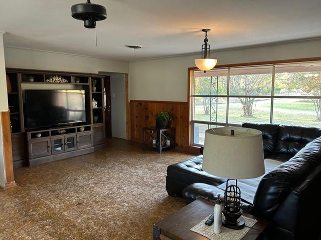 459 FM 968, Marshall, TX 75672