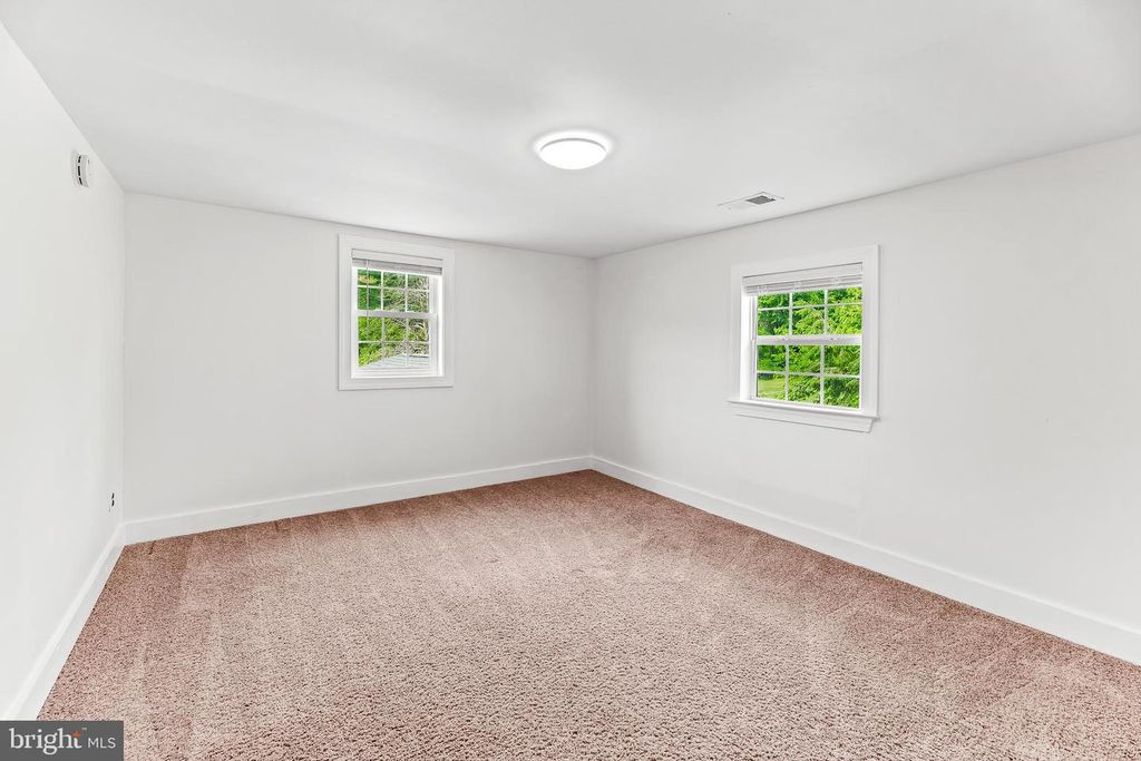 Image 26 of property listing at 40395 DELABROOKE RD, Mechanicsville, MD 20659