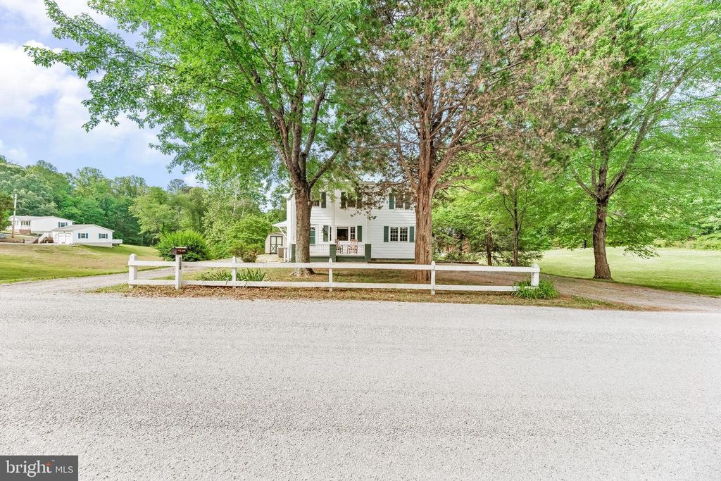 Image 45 of property listing at 40395 DELABROOKE RD, Mechanicsville, MD 20659