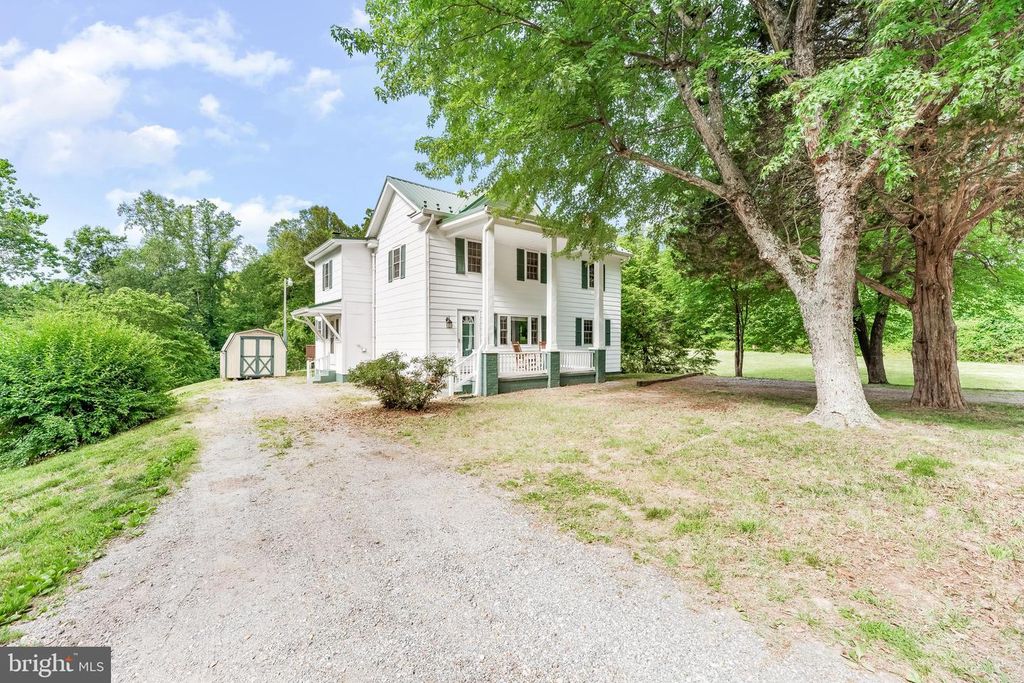 Image 46 of property listing at 40395 DELABROOKE RD, Mechanicsville, MD 20659