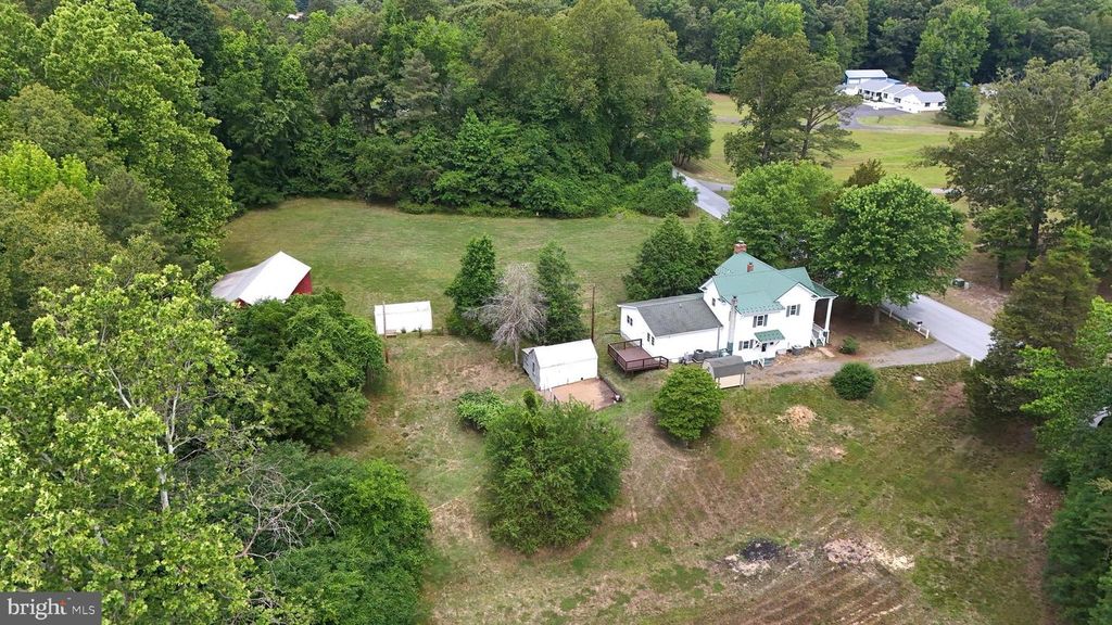 Image 49 of property listing at 40395 DELABROOKE RD, Mechanicsville, MD 20659