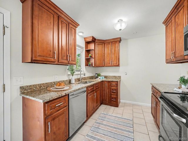 1635 S Cape Street, Lakewood, CO 80232