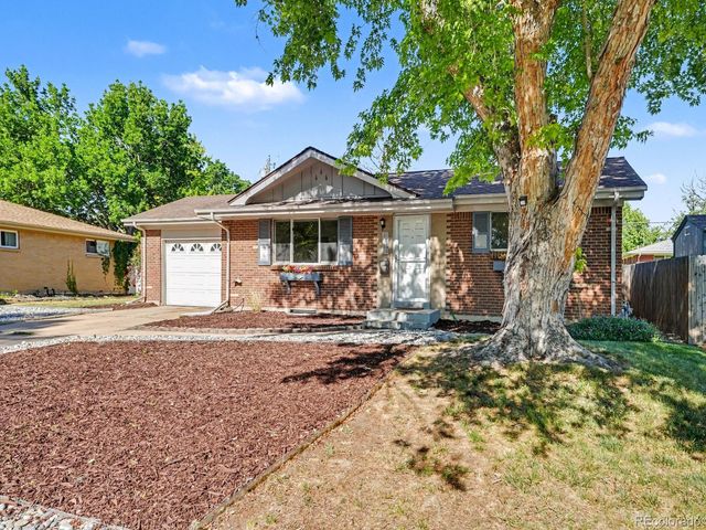 1635 S Cape Street, Lakewood, CO 80232
