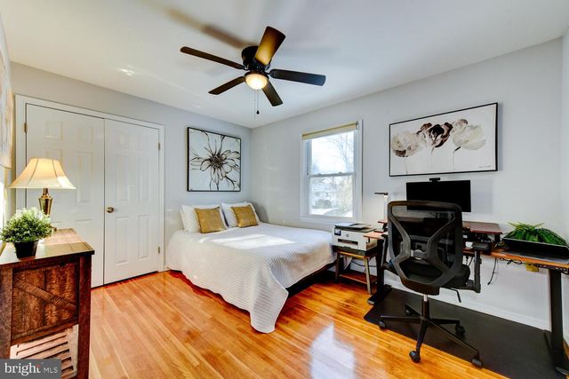 374 VILLAGE RD E, Princeton Junction, NJ 08550